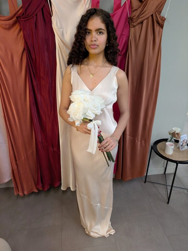 Ava bridesmaids bouquet Sample
